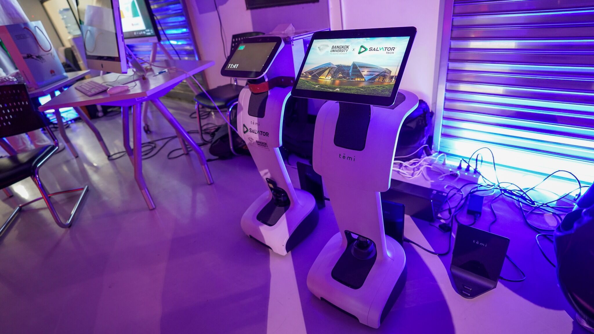 The programmable robots for events/exhibitions